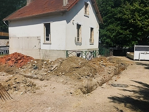 renovation_complete_maison_Coutevroult_artisans_de_france_avant